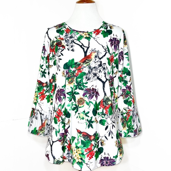 SOLD-Multiples White Floral Bird Print Top - Picture 5 of 9